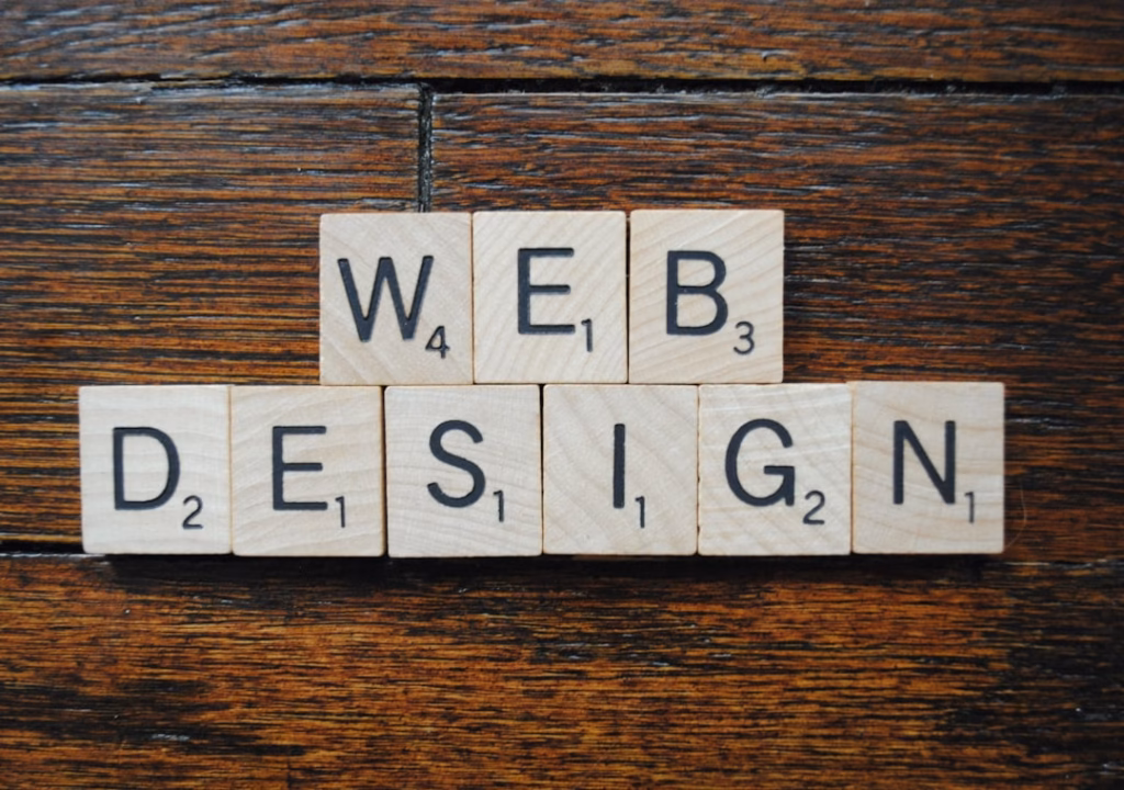 Cómo Rediseñar tu Web sin Perder Clientes en Ecuador