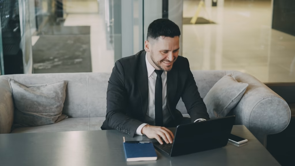 Emprendedor Ecuatoriano Triplicó Ventas con su Web Profesional
